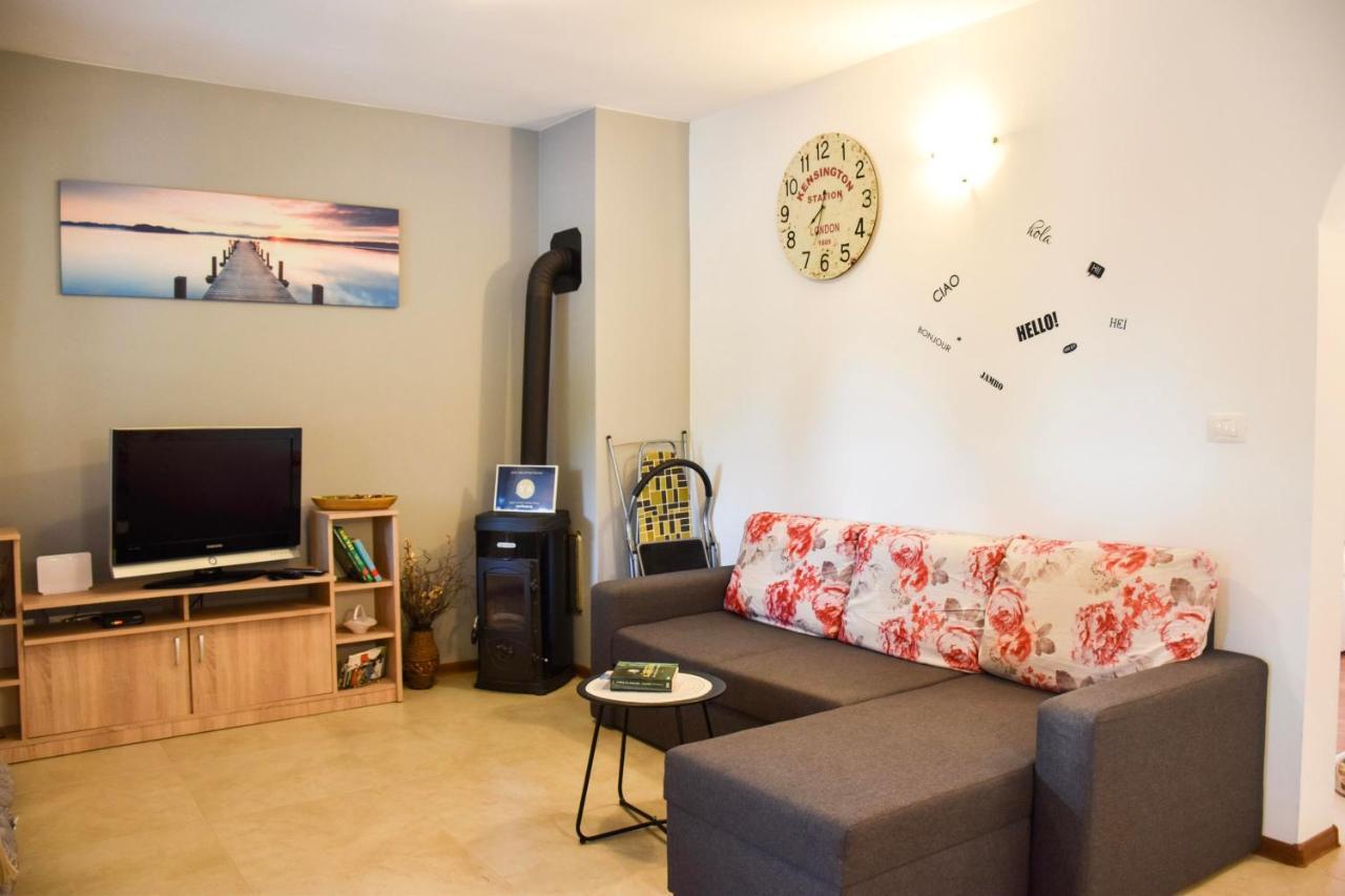 Holiday House Val Vidal โรวีน ภายนอก รูปภาพ