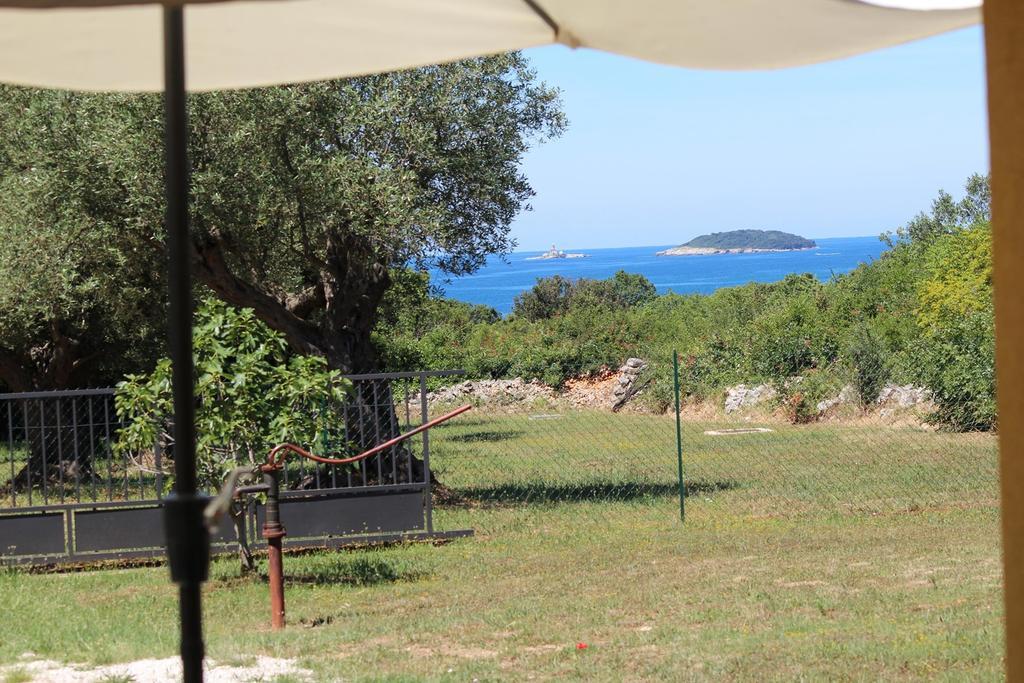 Holiday House Val Vidal โรวีน ภายนอก รูปภาพ